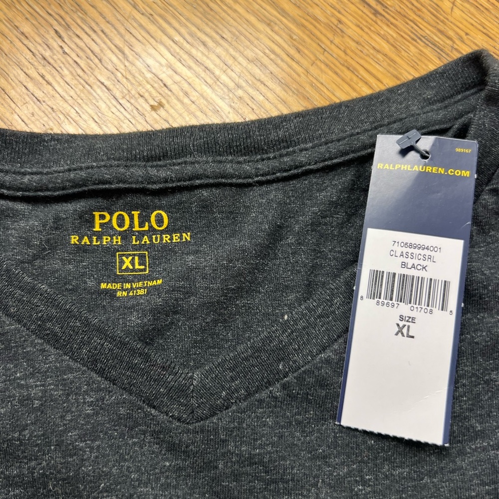 Polo long sleeve v neck